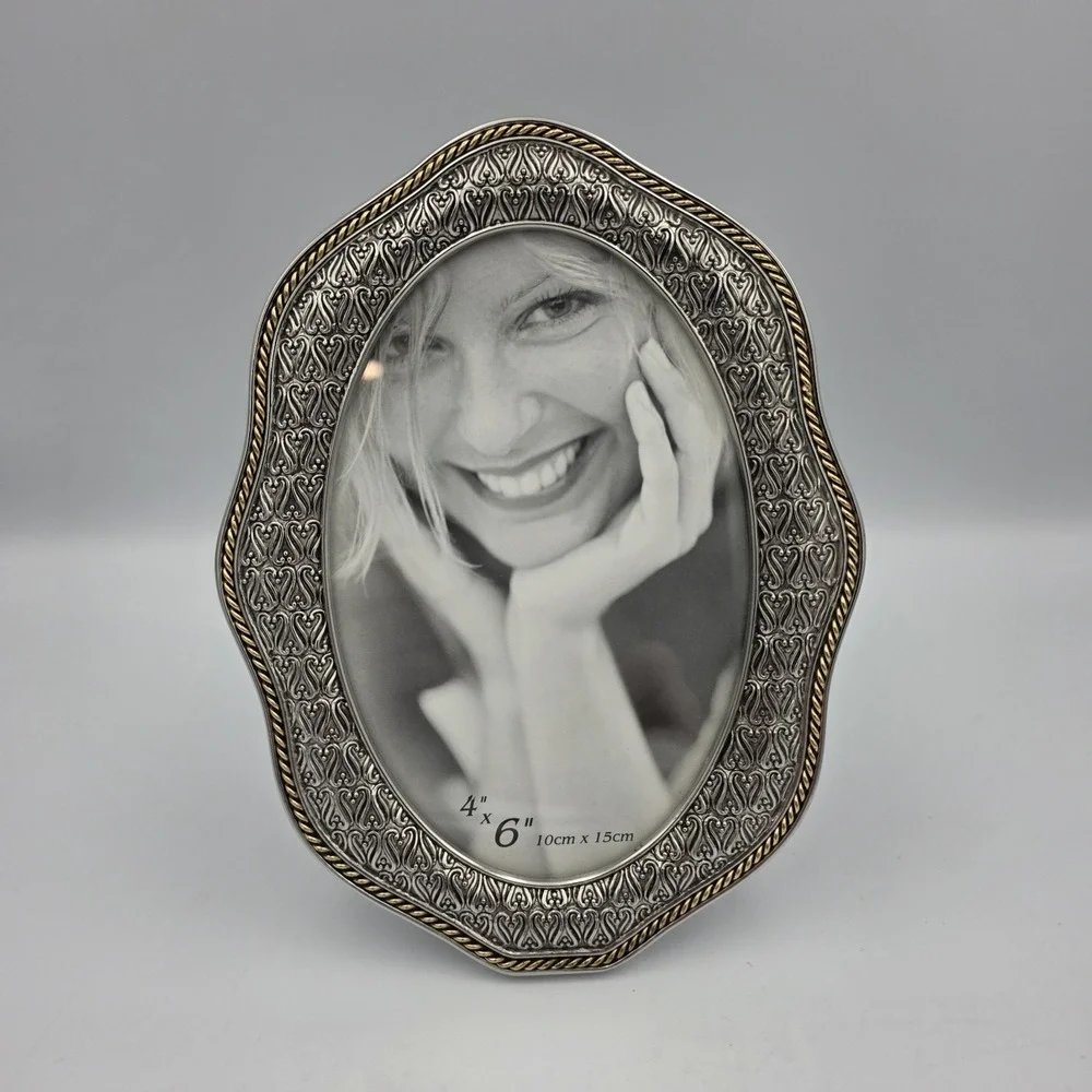 Silver‎ Ornate Oval Picture Frame 7.5